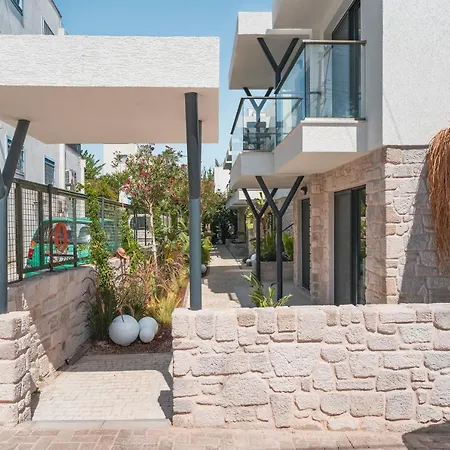 Local House Apart Otel *