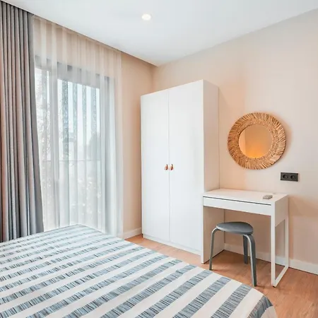 Local House 3*