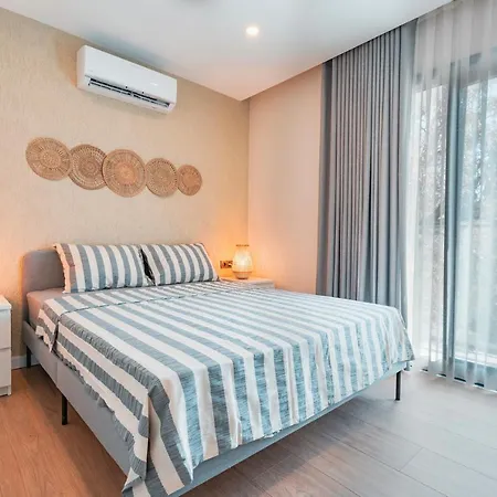 아파트호텔 Local House 3*