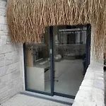 Local House 公寓式酒店 博德鲁姆