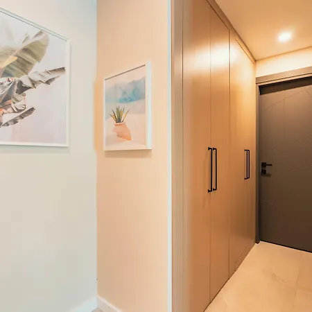 Apart Otel Local House